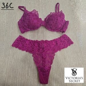 Vintage Victorias Secret VERY SEXY Lingerie Set - Bra Size 36C, Thong Size Large